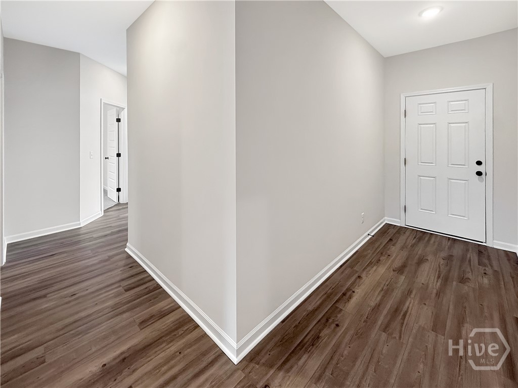 382 Quail Run Way Se Property Photo 2