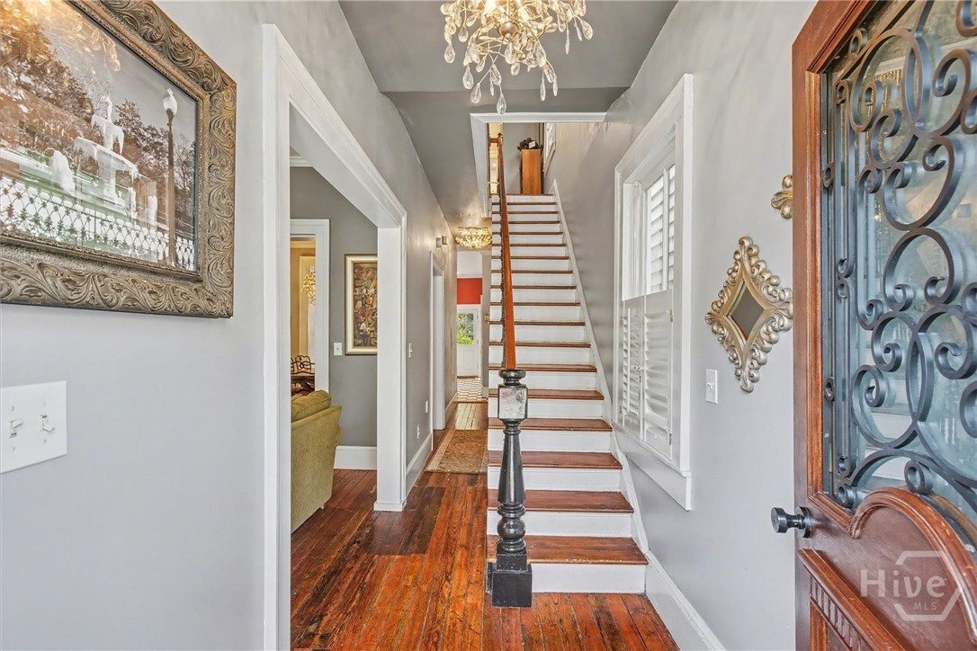 523 E Gaston Street Property Photo 3