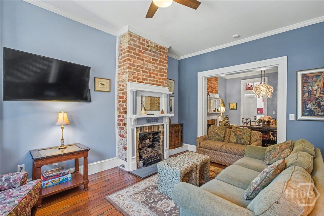 523 E Gaston Street Property Photo 6