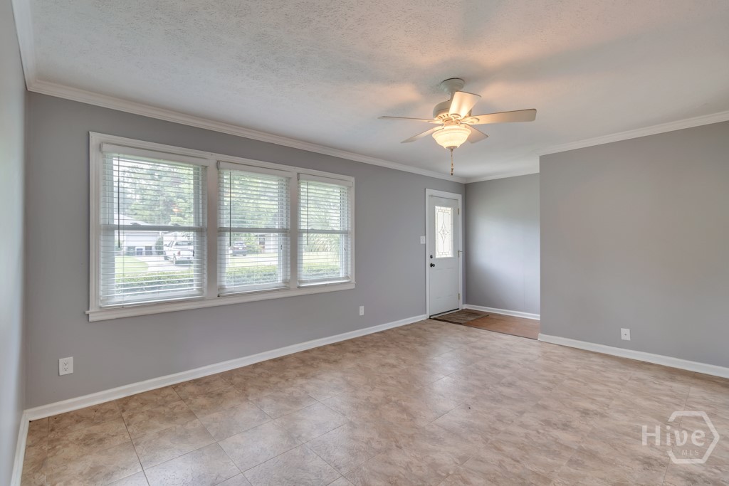 319 Tanglewood Road Property Photo 2