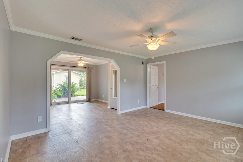 319 Tanglewood Road Property Photo 4