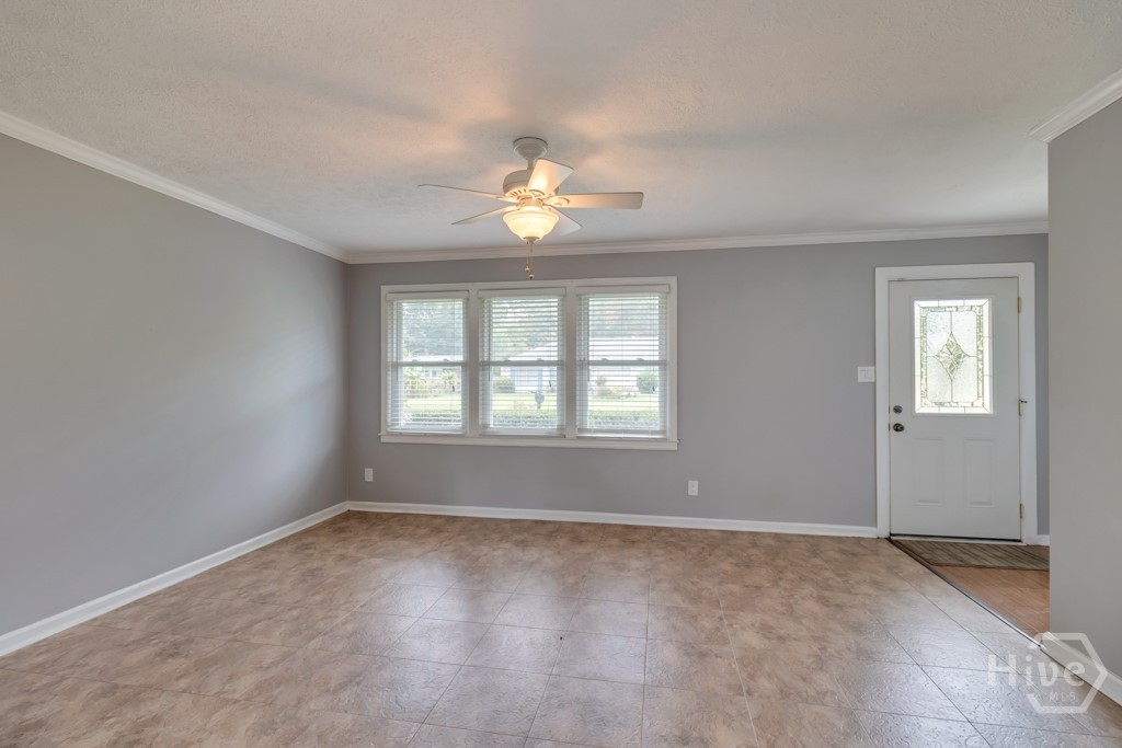 319 Tanglewood Road Property Photo 5
