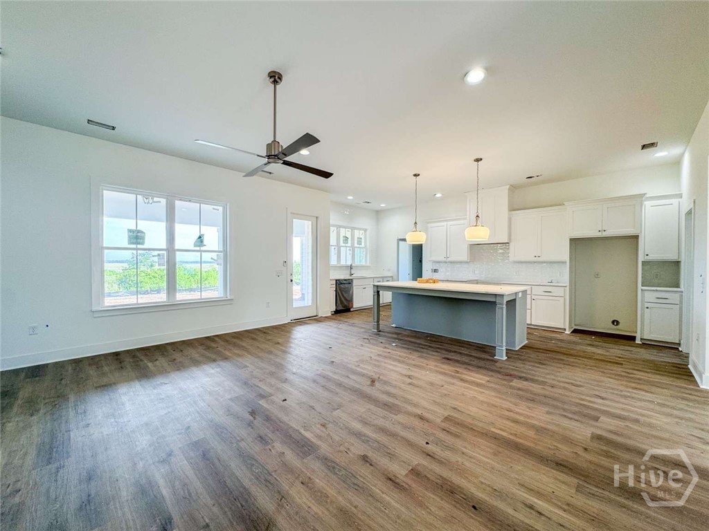 1243 Kyles Loop Ne Property Photo 3