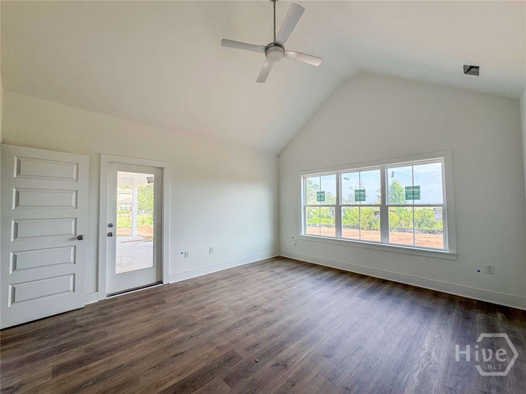 1243 Kyles Loop Ne Property Photo 5