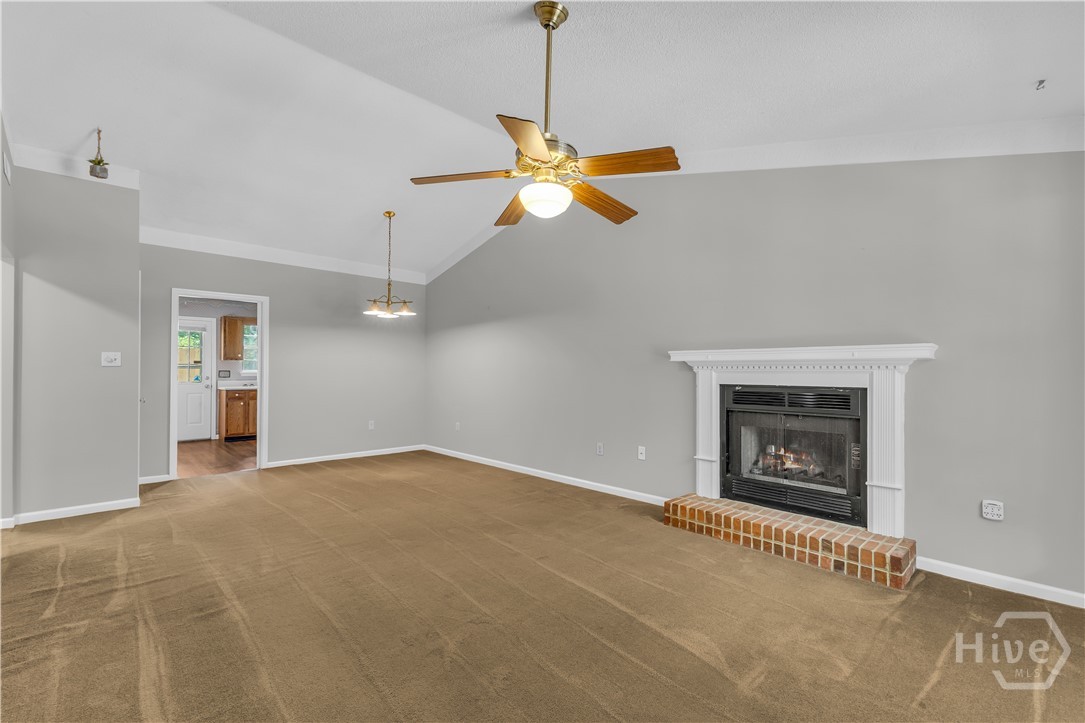 3 Longview Bluff Drive E Property Photo 4