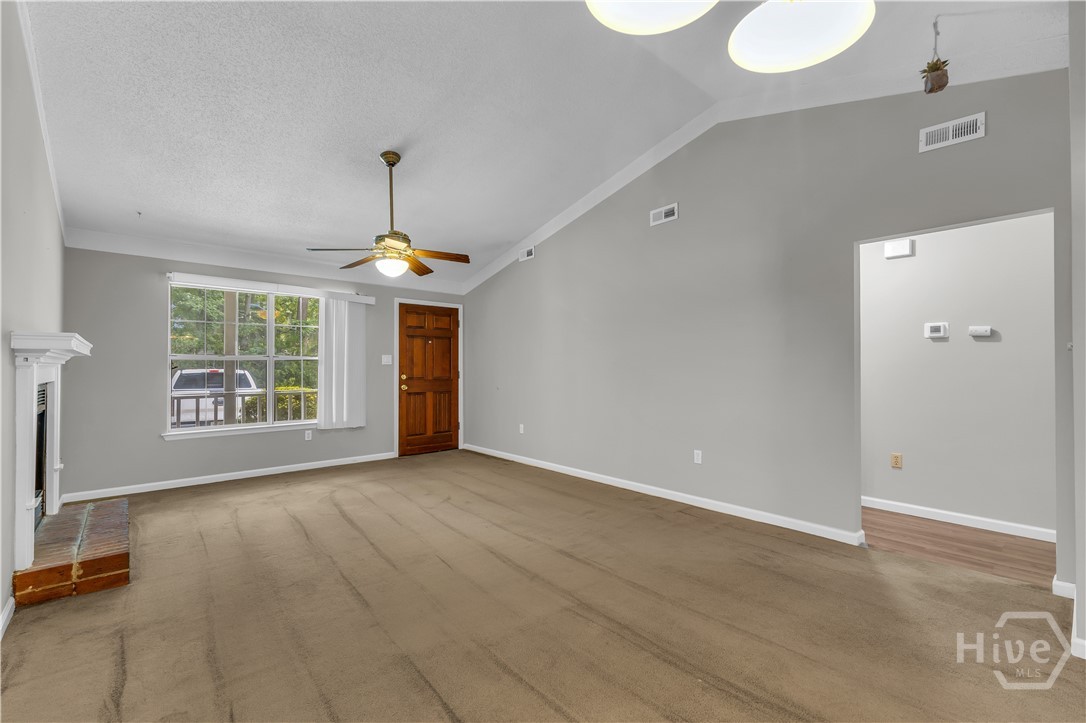 3 Longview Bluff Drive E Property Photo 6