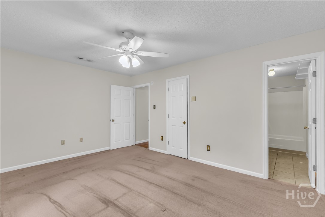 3 Longview Bluff Drive E Property Photo 11