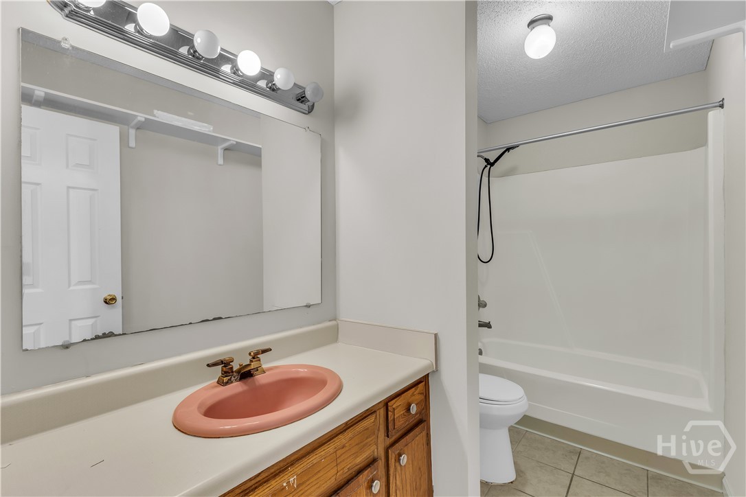 3 Longview Bluff Drive E Property Photo 13