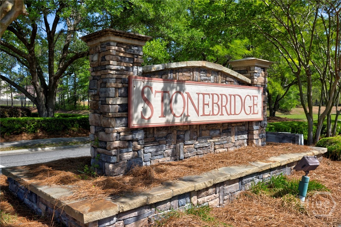 456 Stonebridge Circle Property Photo 3
