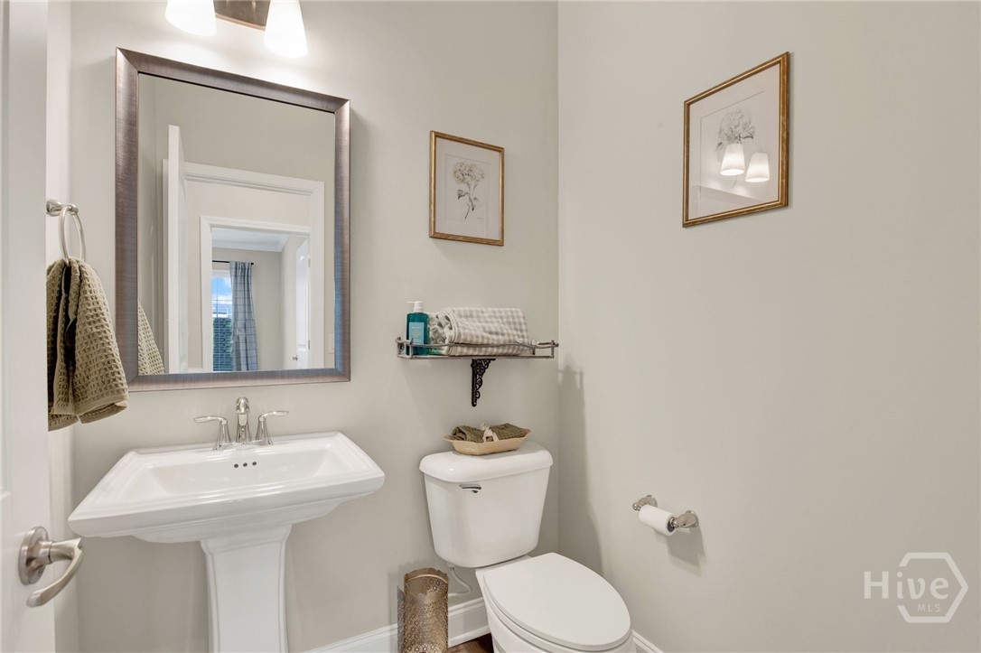116 Como Drive Property Photo 6