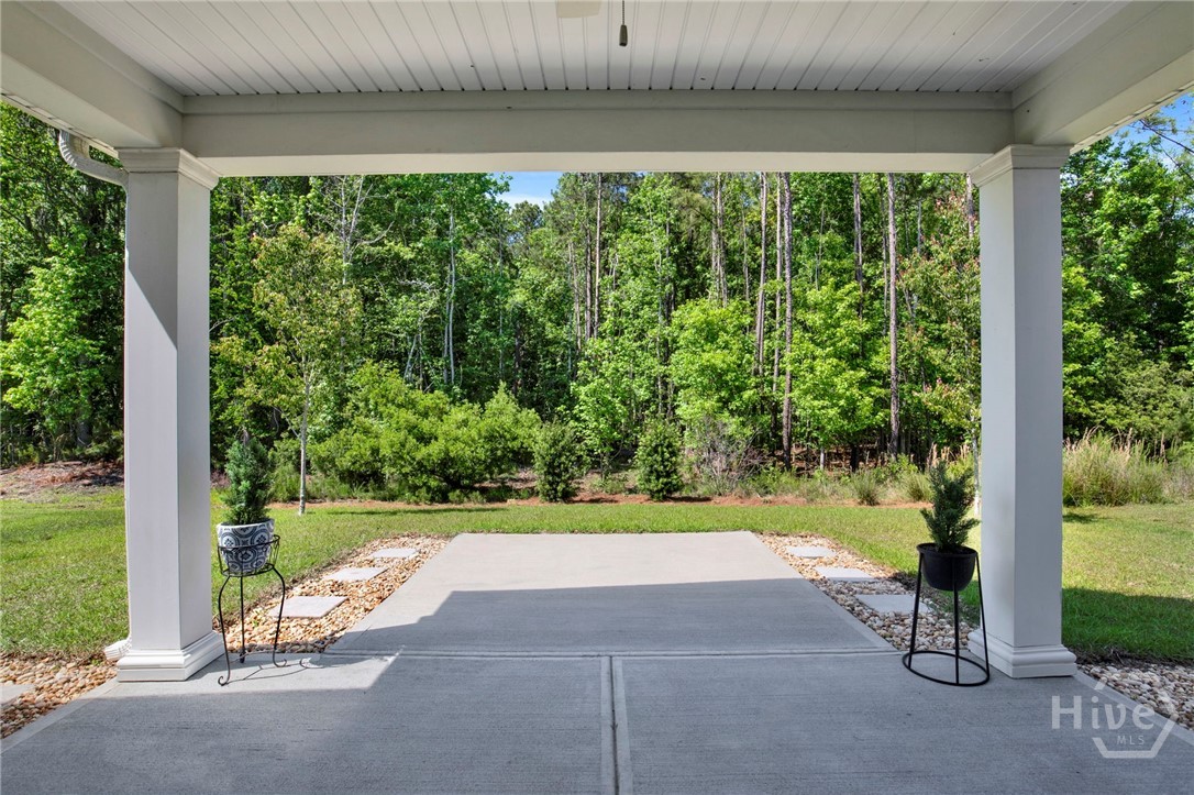 116 Como Drive Property Photo 34