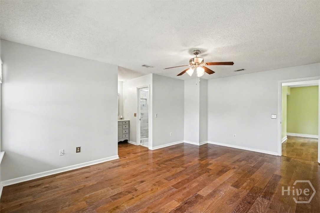 762 Robin Hood Drive Property Photo 16