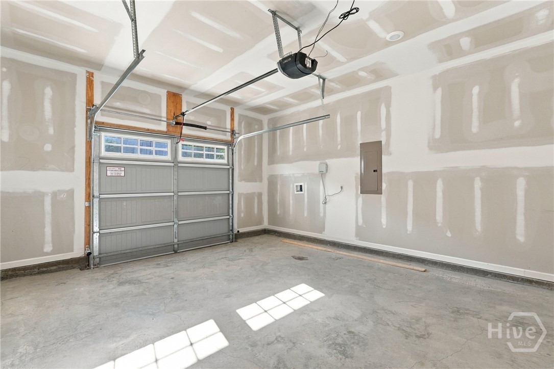 86 Endicott Drive Property Photo 16