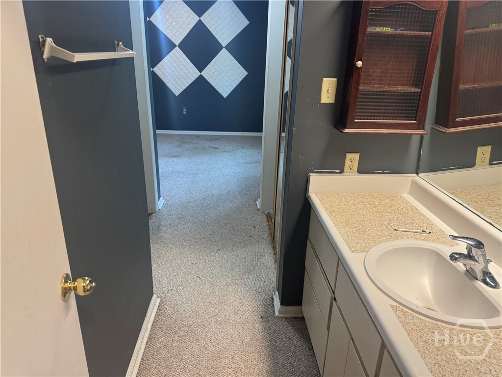 145 Holland Park Circle Property Photo 11