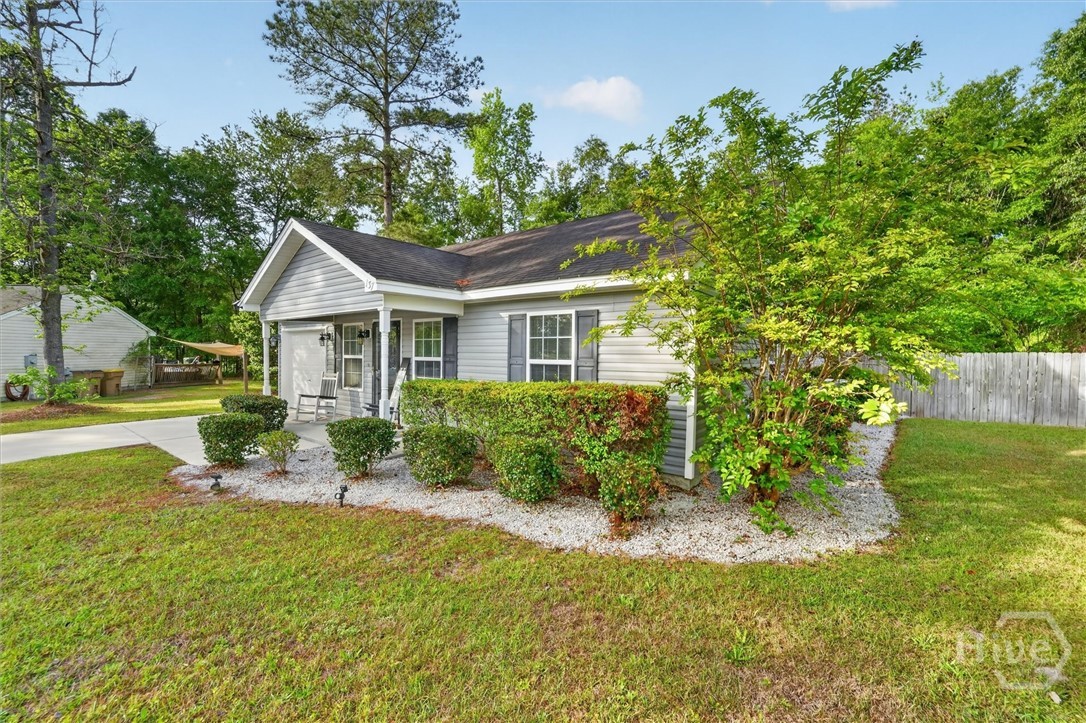 137 Blackwater Way Property Photo 2