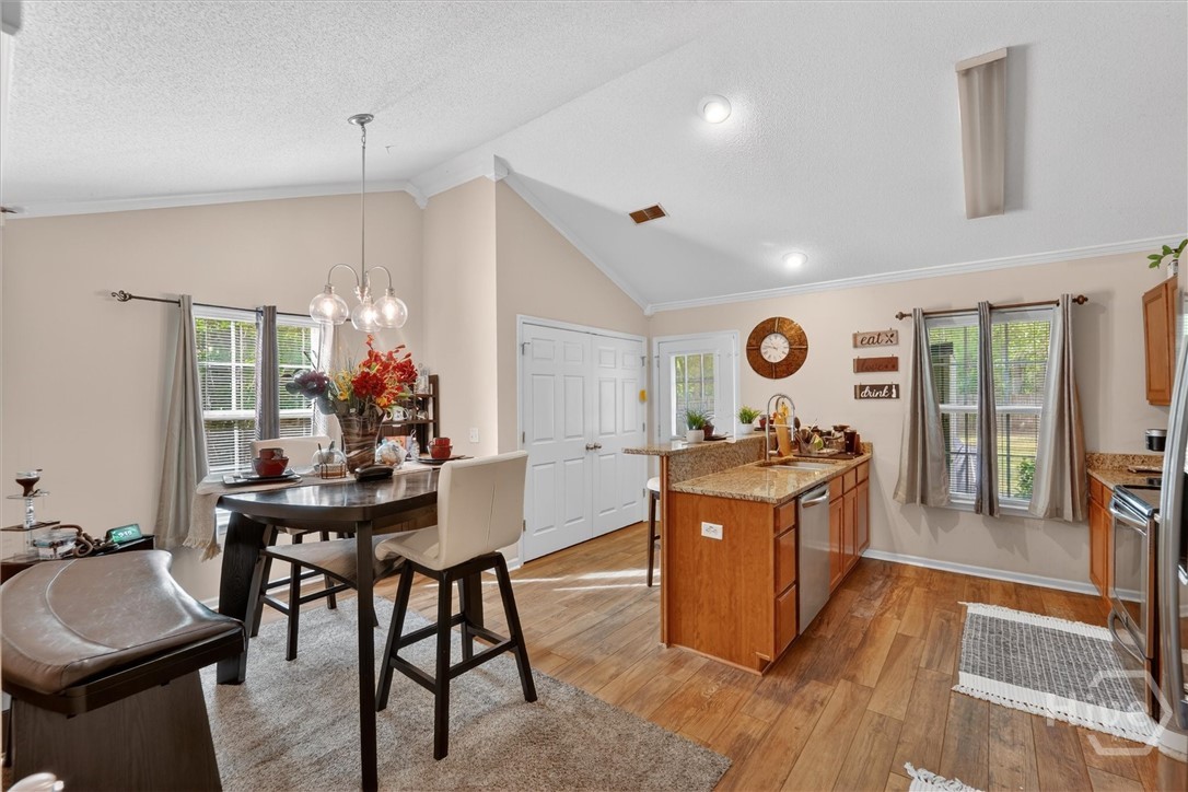 137 Blackwater Way Property Photo 11