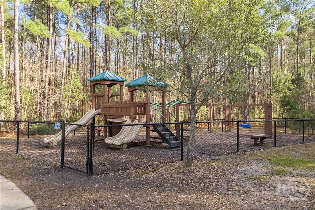 323 Winchester Drive Property Photo 38