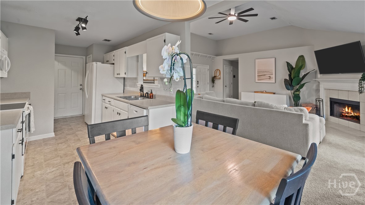 36 Bluelake Boulevard Property Photo 12