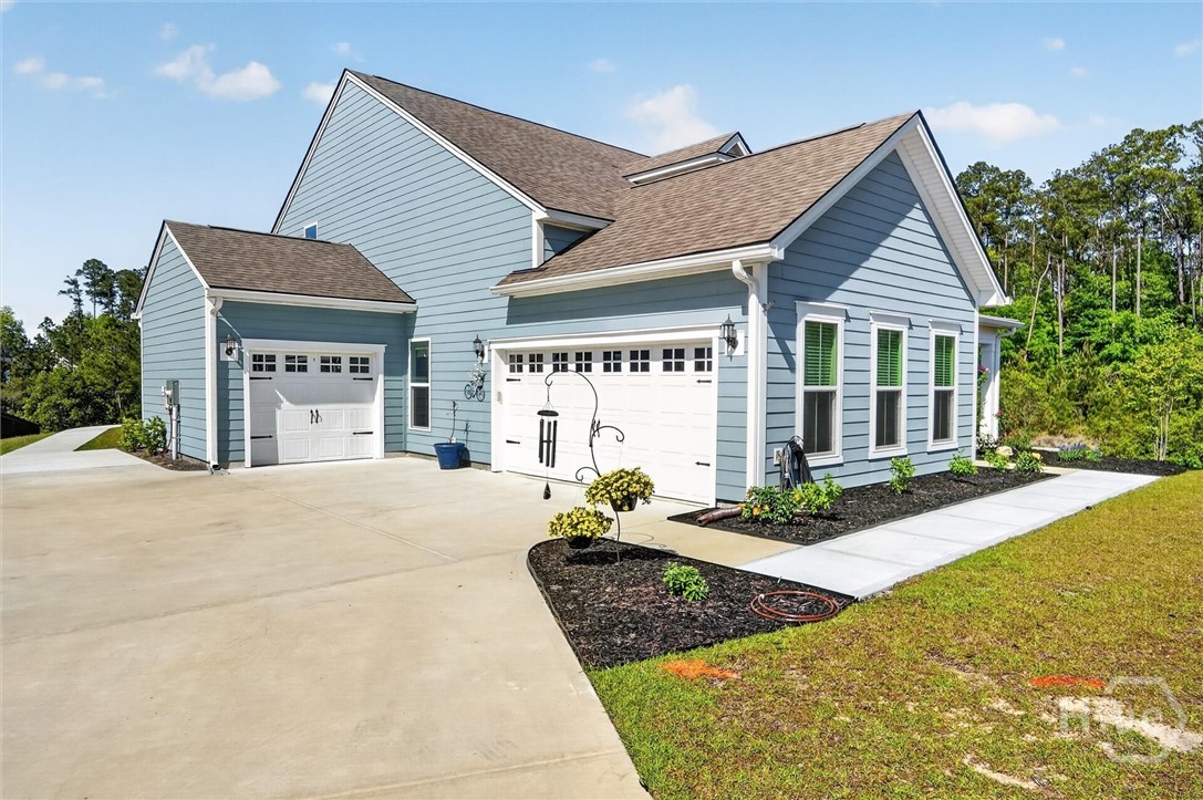 575 Mandeville Drive Property Photo 4