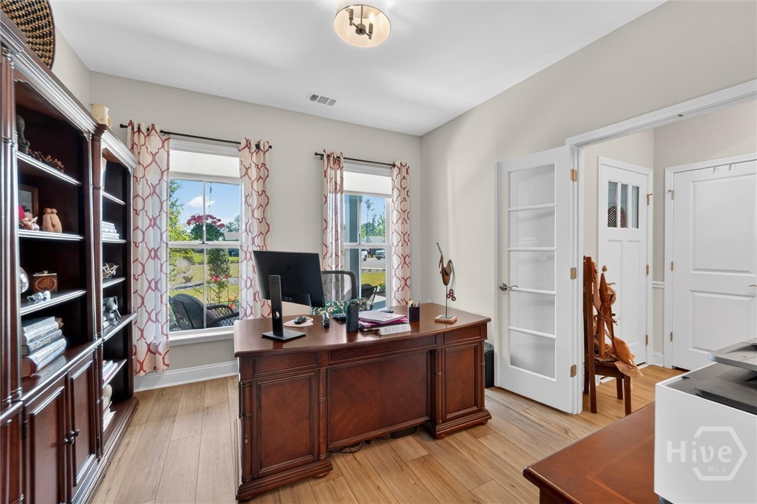 575 Mandeville Drive Property Photo 11