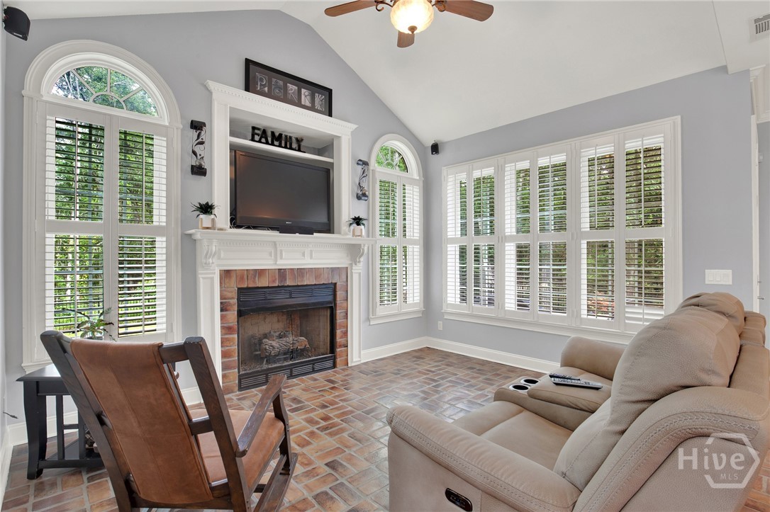 115 Greenview Drive Property Photo 44