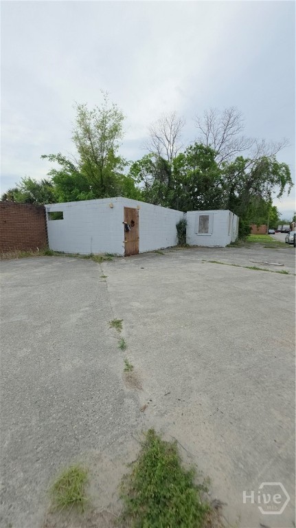 331 N Lathrop Avenue Property Photo 2