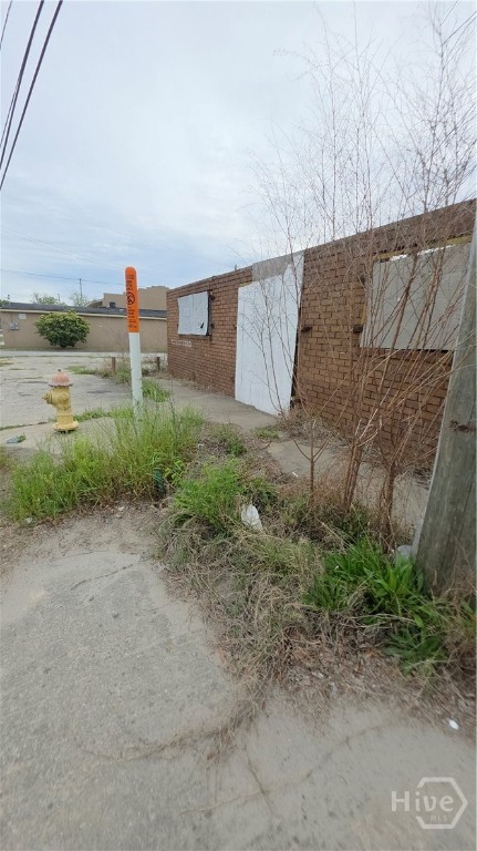 331 N Lathrop Avenue Property Photo 3