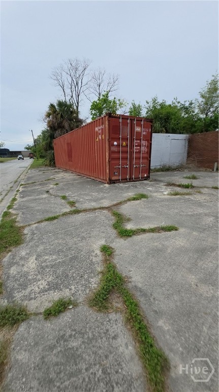 331 N Lathrop Avenue Property Photo 4