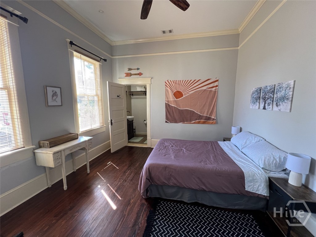 107 W 37th Street Property Photo 19