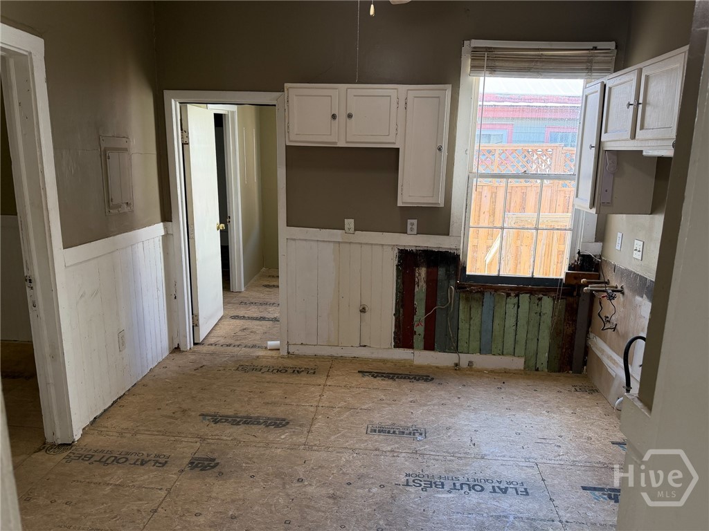 545 E Macon Street Property Photo 7