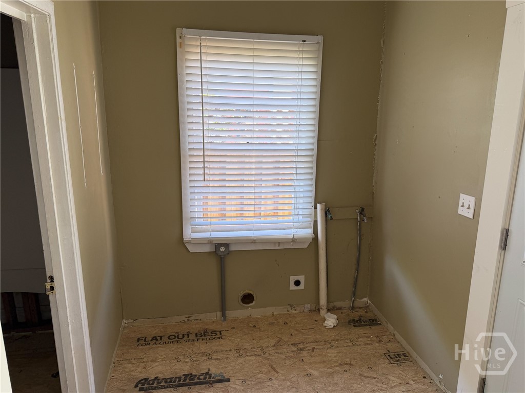 545 E Macon Street Property Photo 13