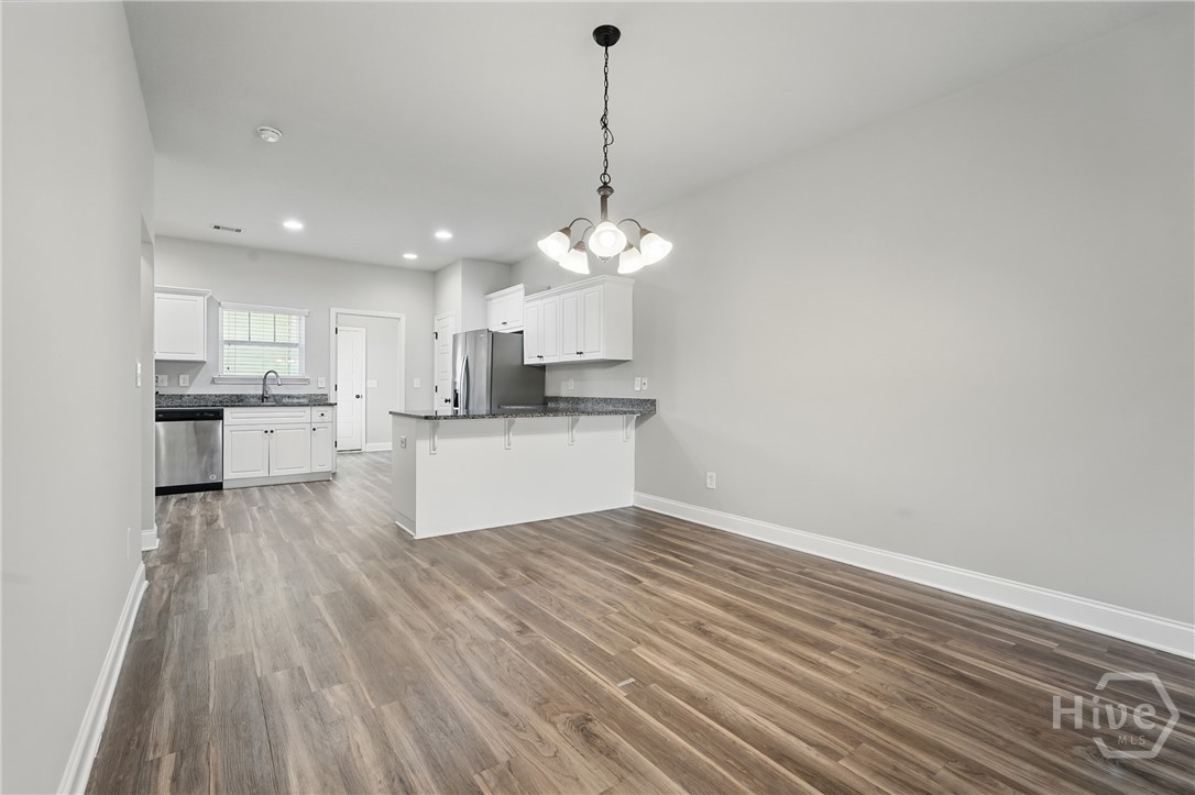 513 Potter Stone Square Property Photo 9