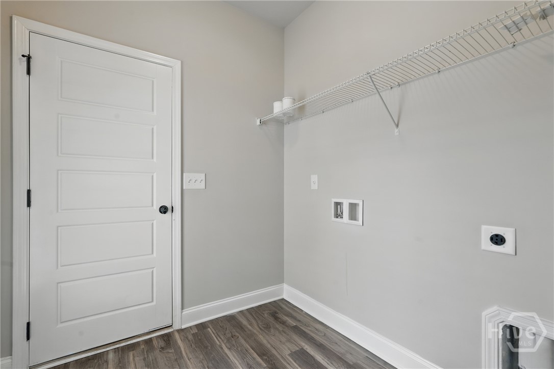 513 Potter Stone Square Property Photo 16