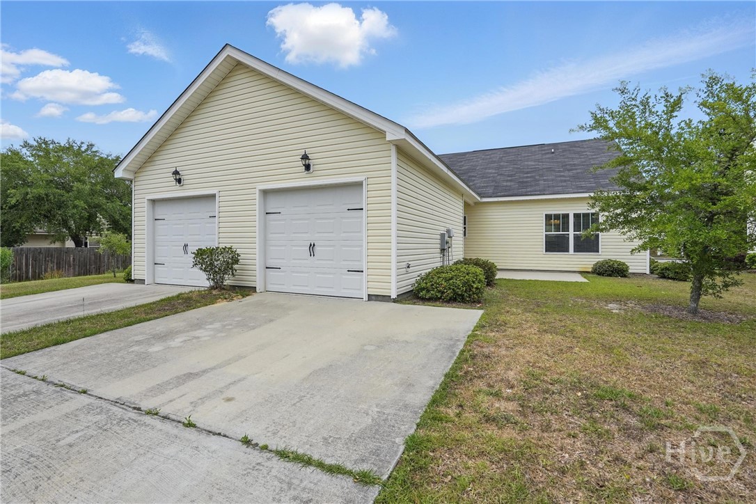 513 Potter Stone Square Property Photo 30