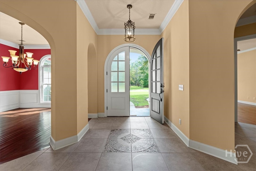 105 Lexus Court Property Photo 6