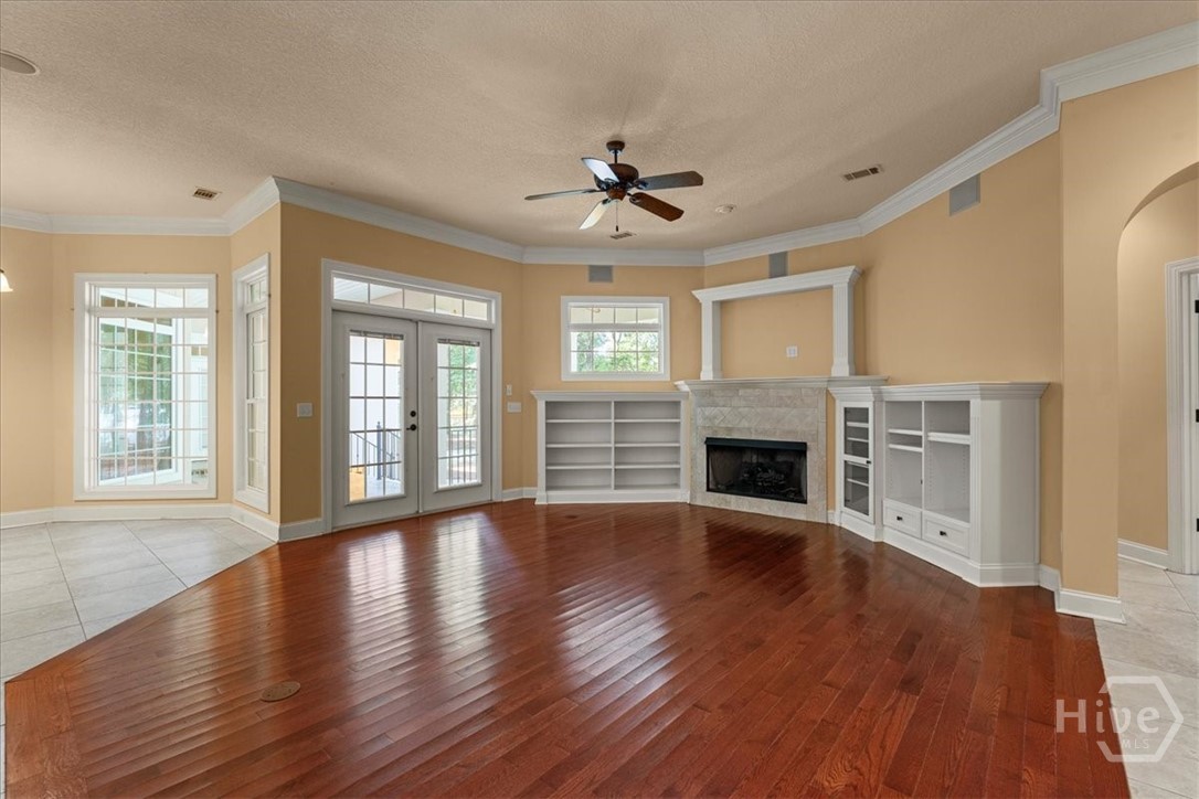105 Lexus Court Property Photo 16