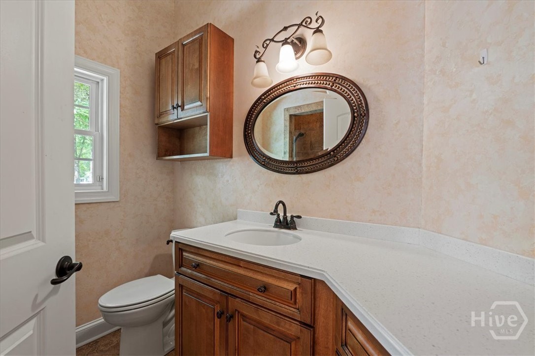 105 Lexus Court Property Photo 32