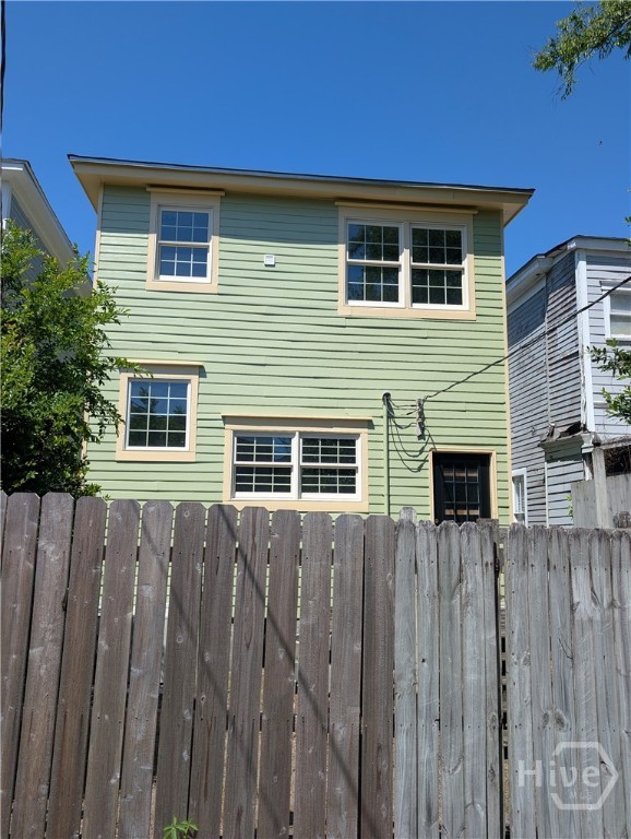 503 E Anderson Street Property Photo 4