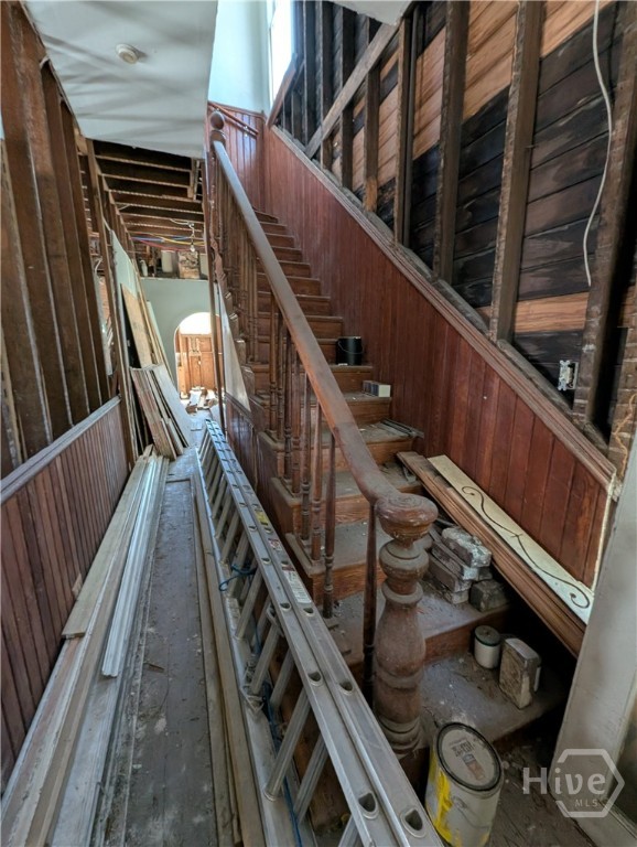 503 E Anderson Street Property Photo 10