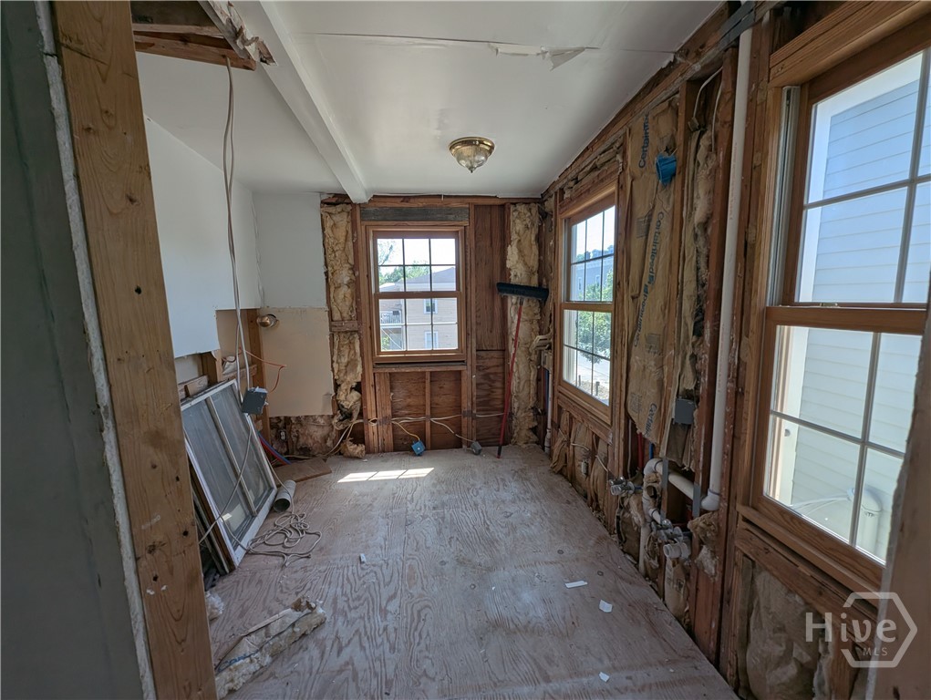 503 E Anderson Street Property Photo 17