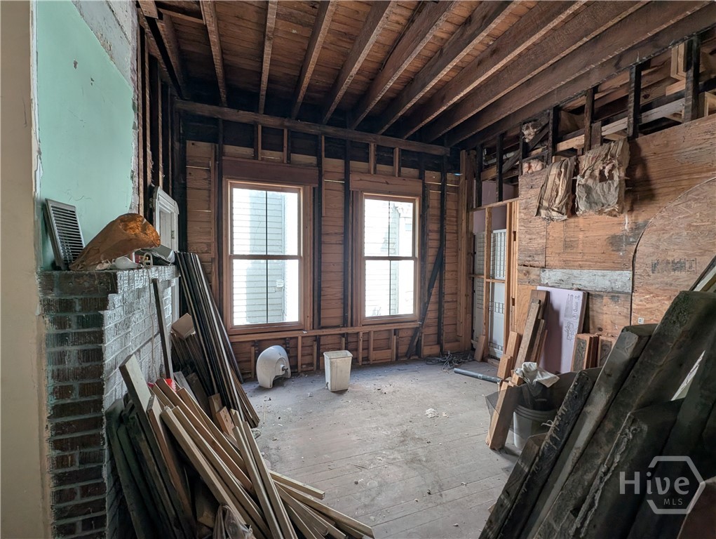 503 E Anderson Street Property Photo 19