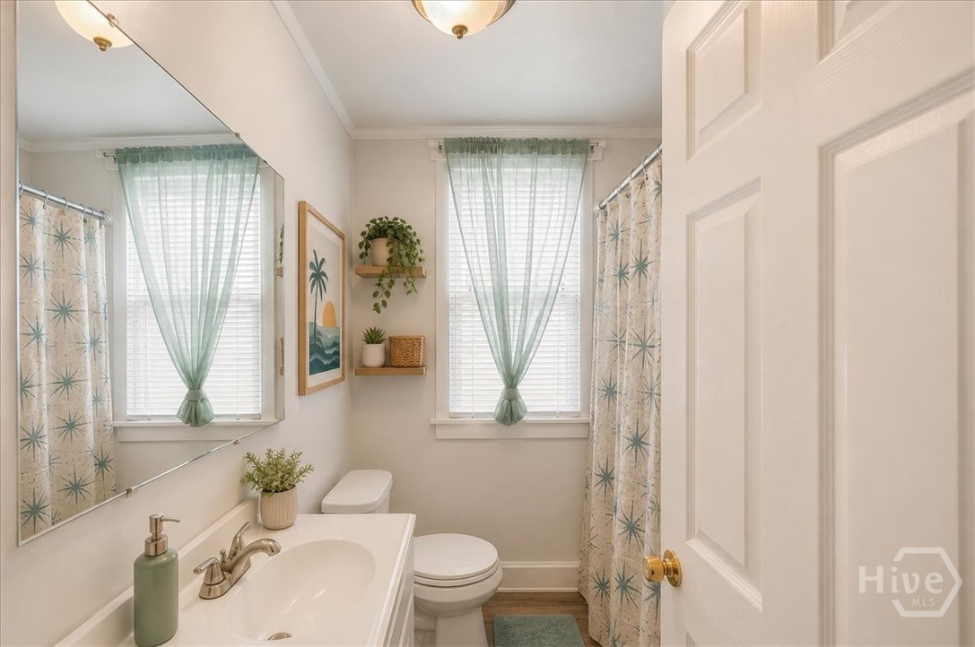 1328 E 40th Street Property Photo 13