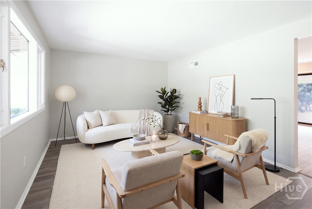 29 Ventura Boulevard Property Photo 6