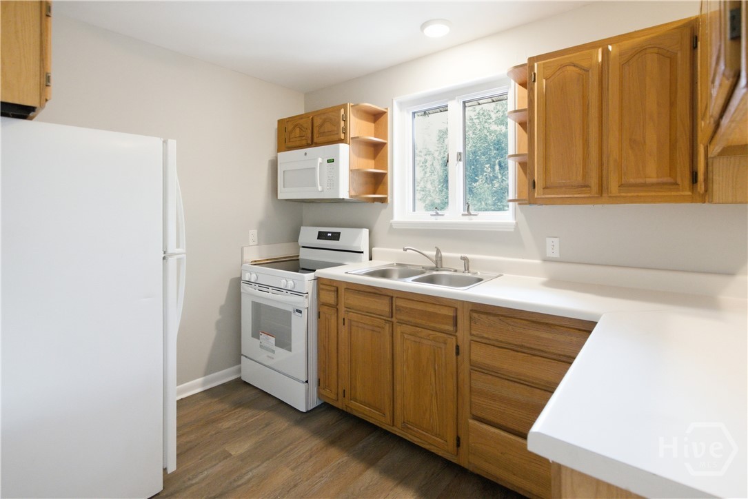 29 Ventura Boulevard Property Photo 9