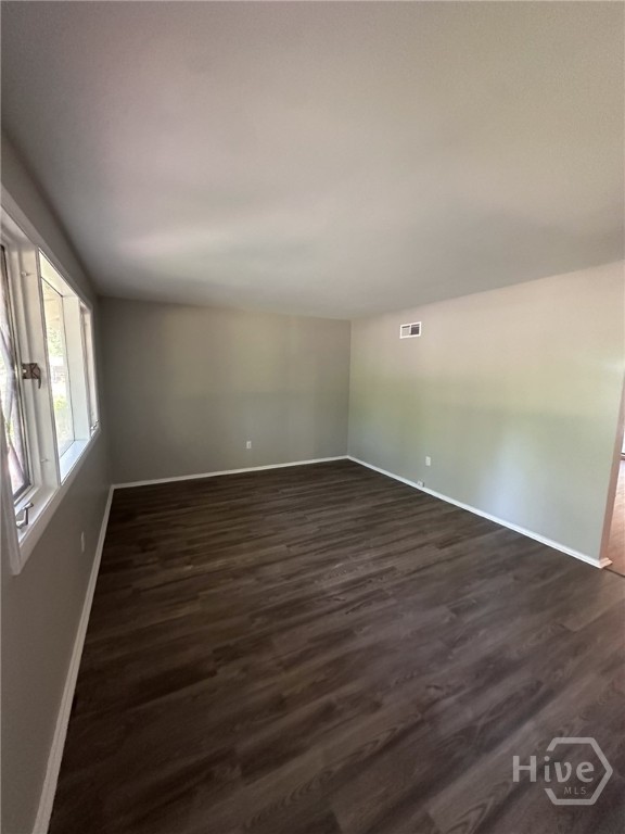 29 Ventura Boulevard Property Photo 10