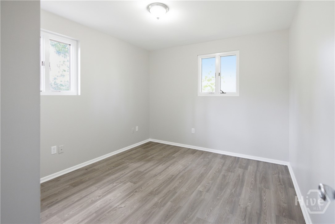29 Ventura Boulevard Property Photo 15