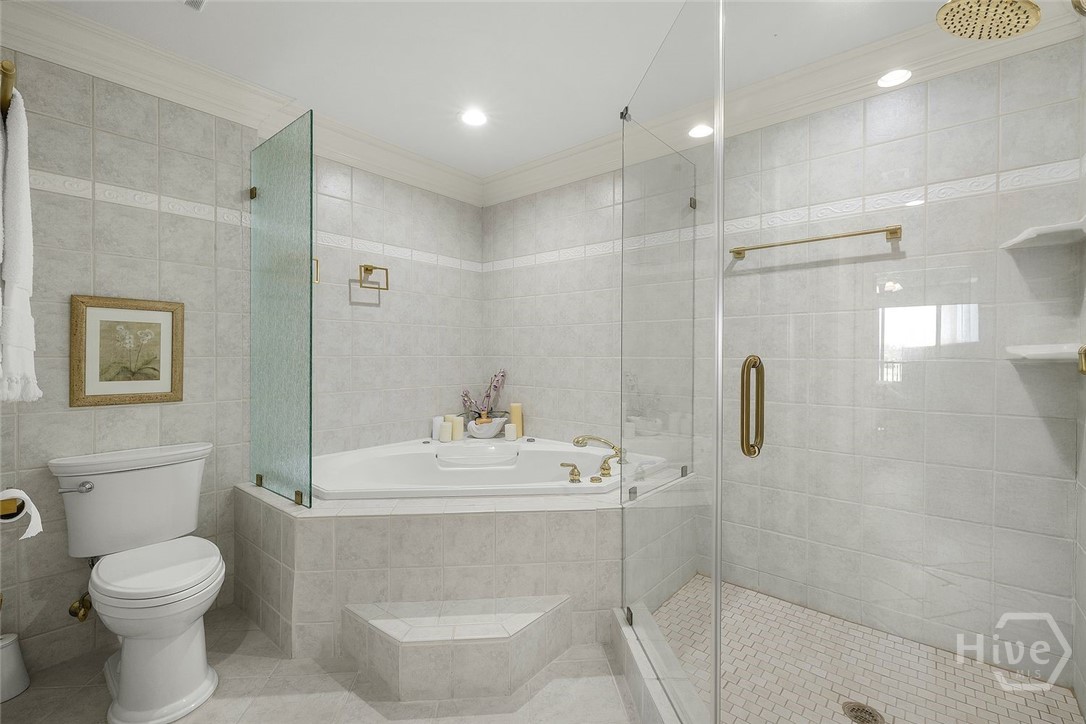 2902 River Drive B-301 Property Photo 17
