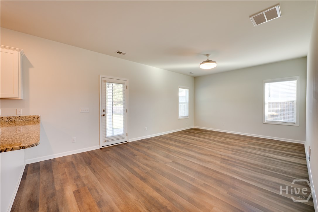 219 Caroline Way Property Photo 6