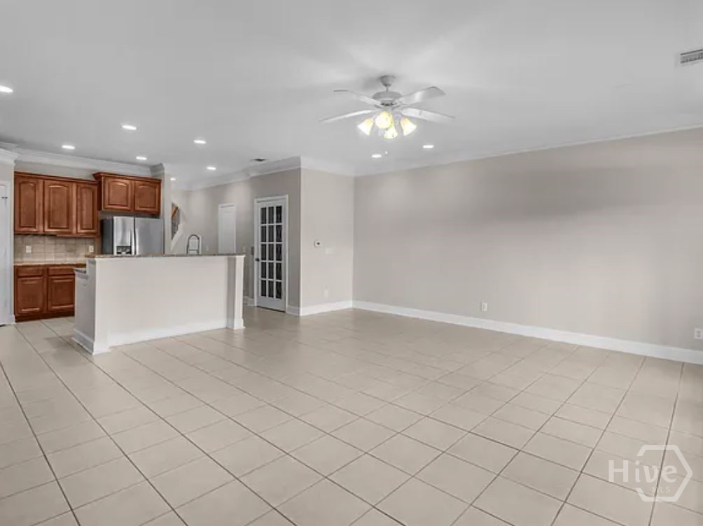 125 Ventura Place Property Photo 16