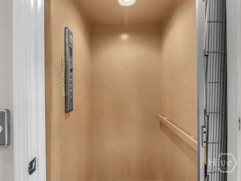 125 Ventura Place Property Photo 20